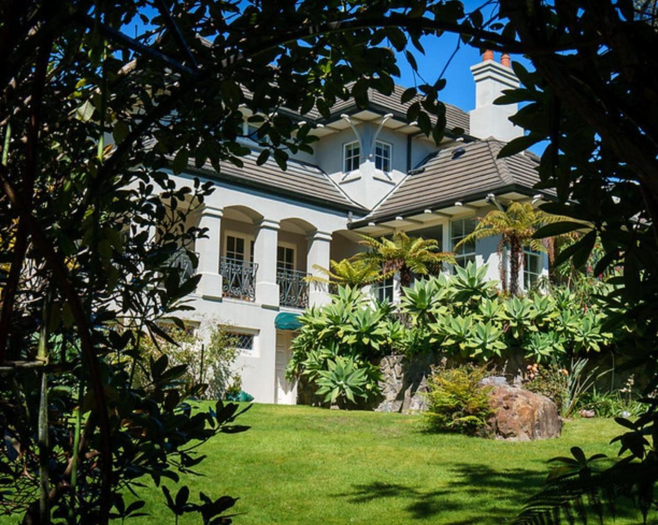 Greenmantle Estate Hotel Paraparaumu Extérieur photo