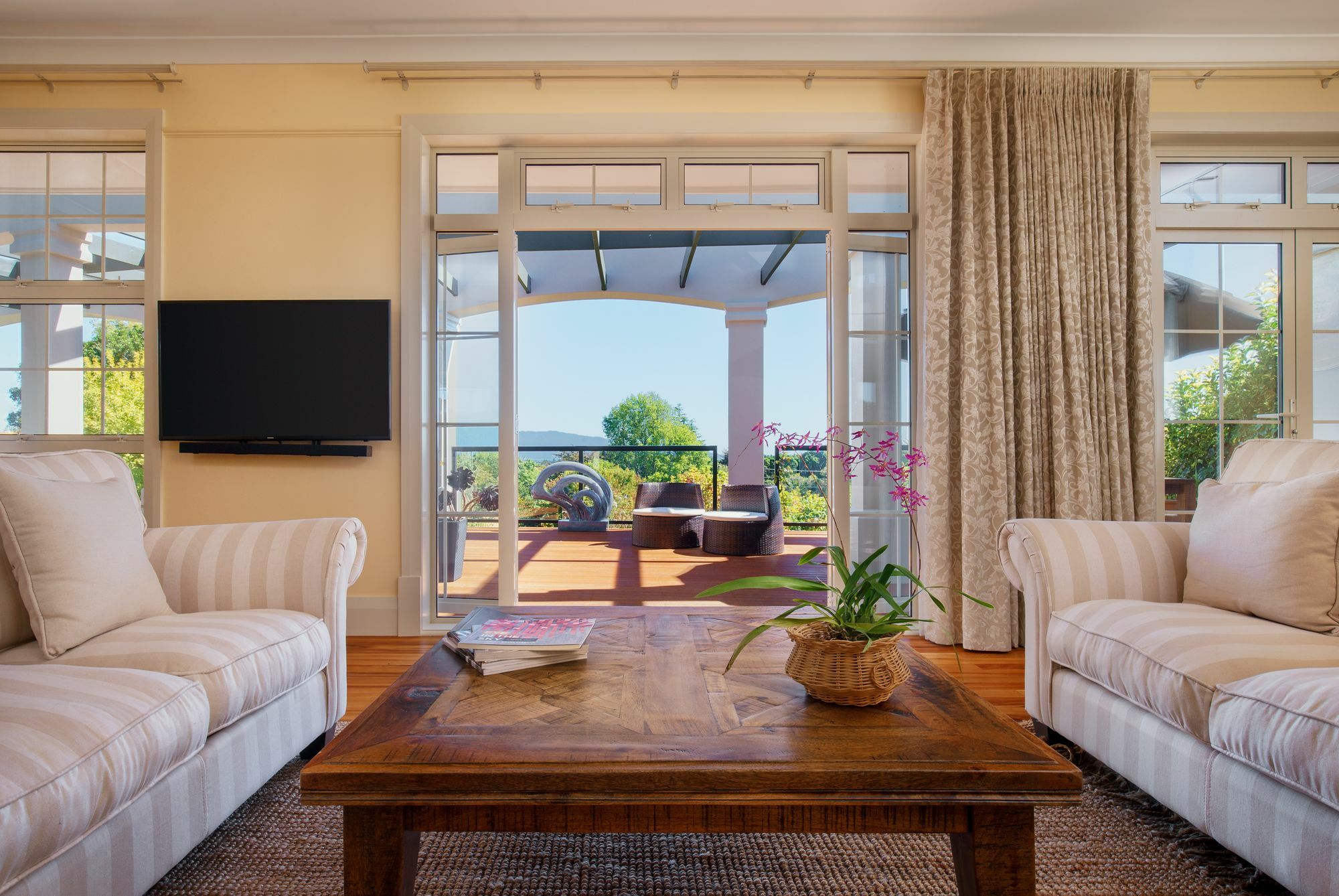Greenmantle Estate Hotel Paraparaumu Extérieur photo